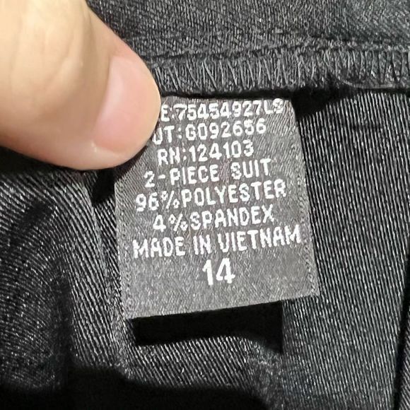 NWT T. Milano Size 14 2-Piece Suit Pleated Blazer Skirt Combo‎ Black - Picture 10 of 10